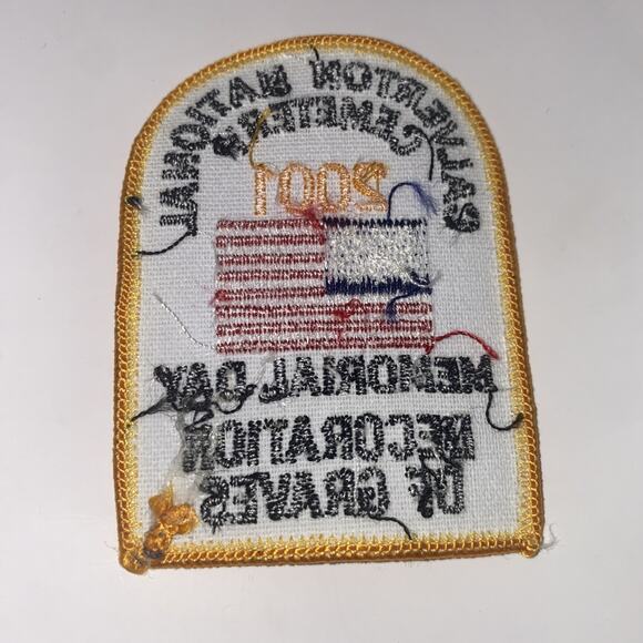 BSA Calverton National Cemetery Memorial Day Decoration Of Graves 2002 Patch New - Picture 2 of 2